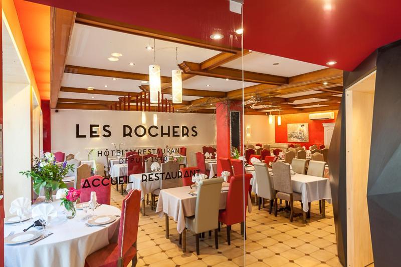 Hotel-Restaurant "Les Rochers" La Balme-de-Sillingy Экстерьер фото